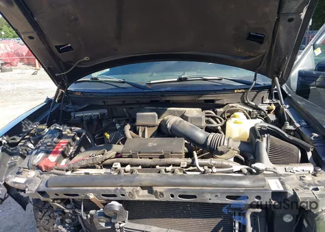 2014 Ford F150 Svt Raptor z USA, uszkodzony, nr VIN 1FTFW1R67EFA40344